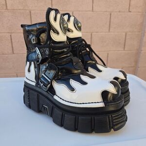 New Rock Metallic M-288-C10 Platform Boots